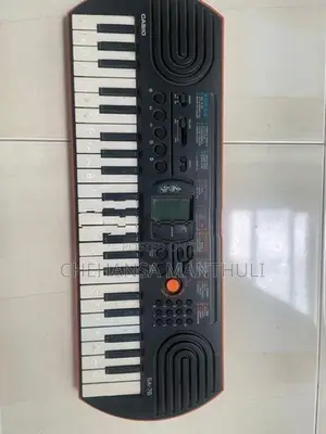 Casio SA-76 Electronic Keyboard