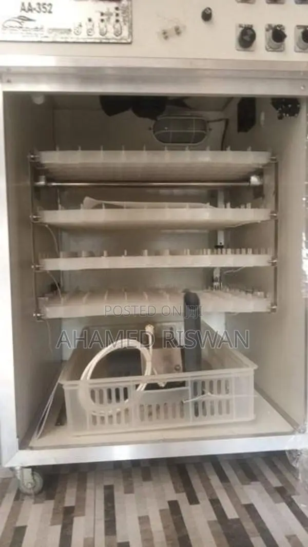 egg incubator