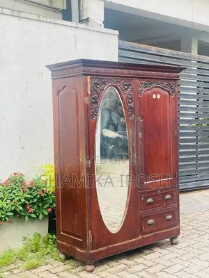 Antique Almariya