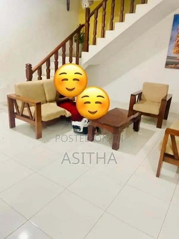 Sofa Set 3+2+1 with Coffee Table — Used