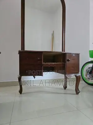 dressing table