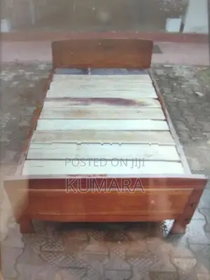 බාවිතා කරන ලද කොස් දැව ඇද