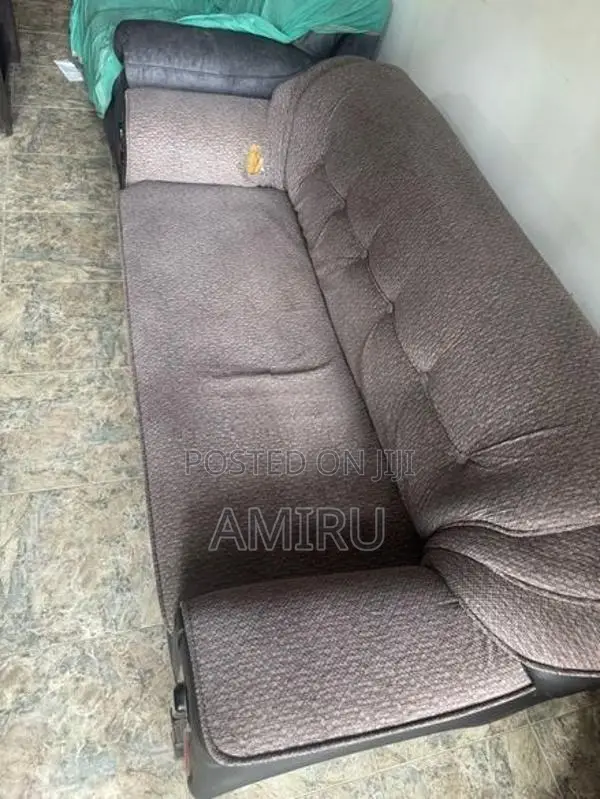 Damro Sofa Set