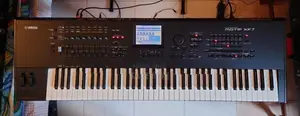 Yamaha Motif XF7 Digital Music Workstation with Synthesizer Keyboard