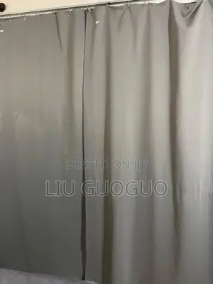 卧室内使用的窗帘