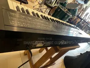 Roland D10 Synthesizer Keyboard
