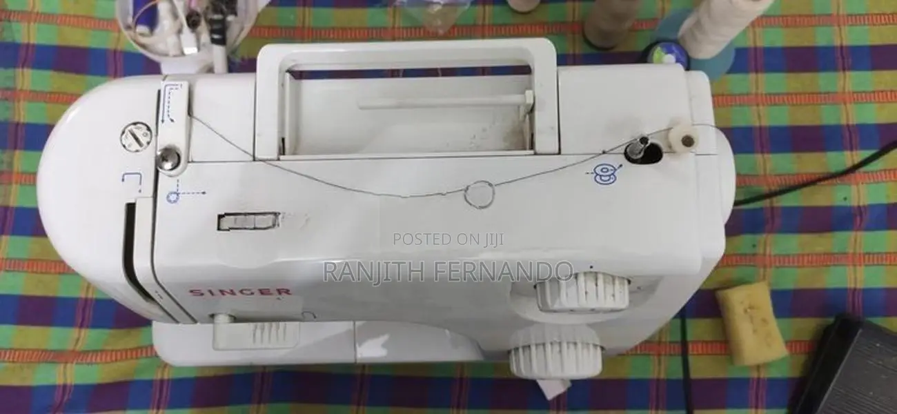 Singer Portable Machine