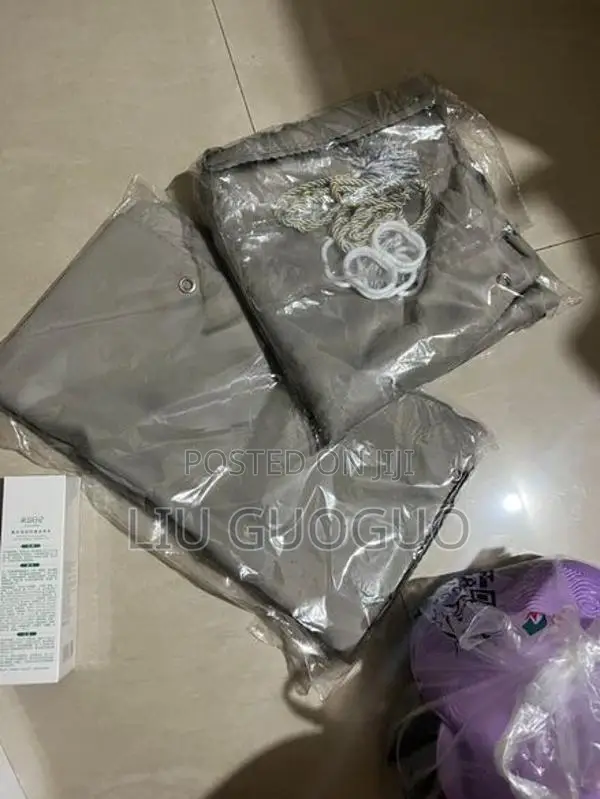 卧室内使用的窗帘