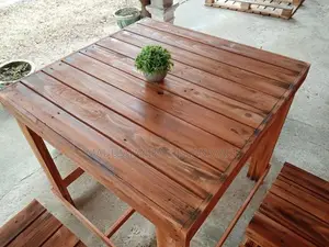 Table with 04 Chairs