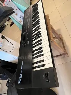 Roland D10 Synthesizer Keyboard