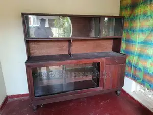 පැරණි කැබිනට් (කොස් ලී)