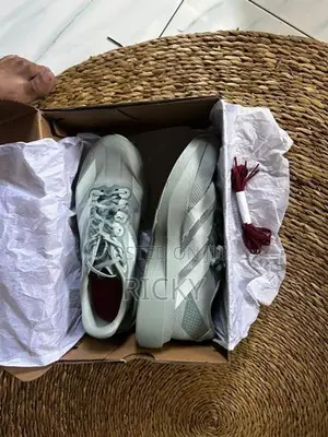 Adidas Evo SL Woven — US 9