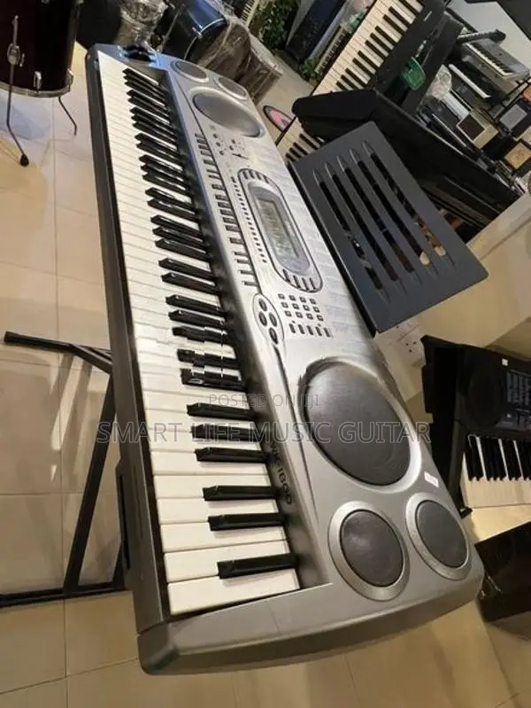 CASIO WK 1800 Keyboard