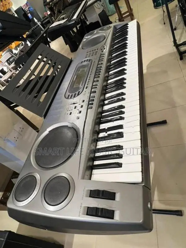 CASIO WK 1800 Keyboard