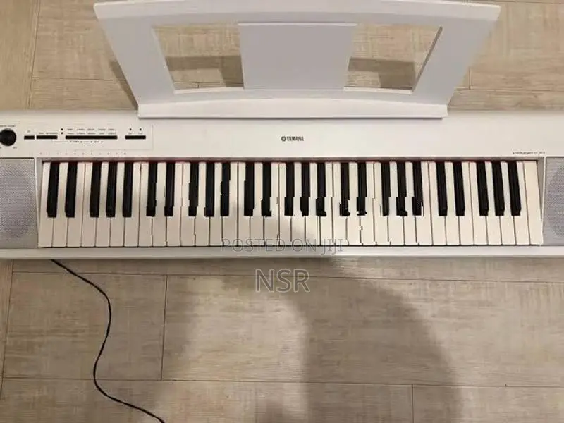 Yamaha NP 12 Piaggerio Digital Piano Keyboard
