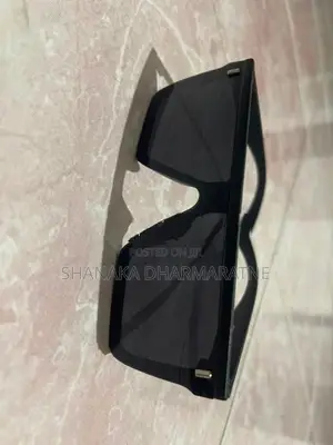 Sunglass (Polarized shades)