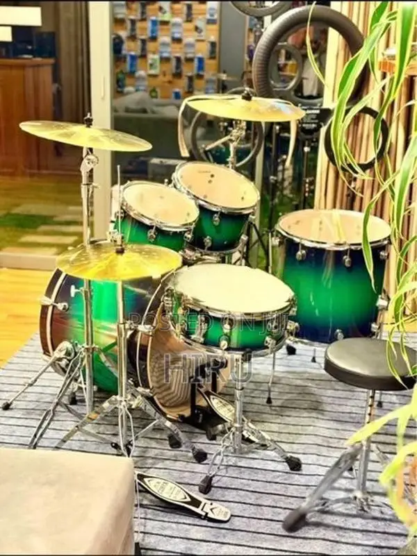 TAMA Imperialstar Drum Set