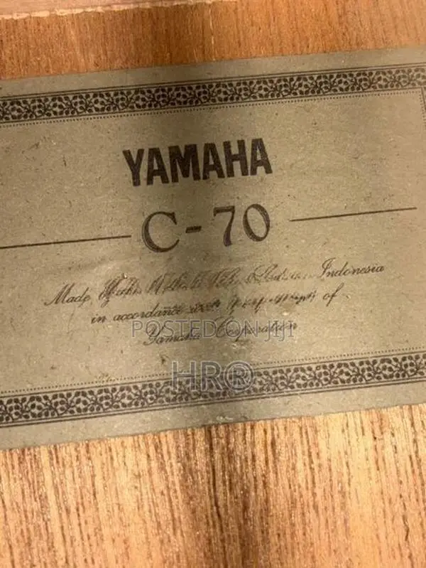 yamaha c70 Guitar