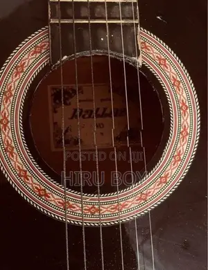 Box Guitar
