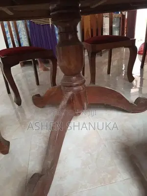 Dinnig Table with Chairs