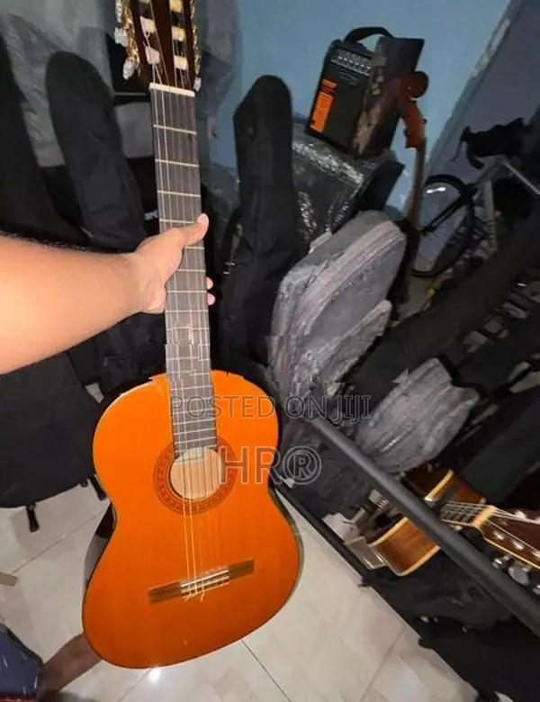 yamaha c70 Guitar