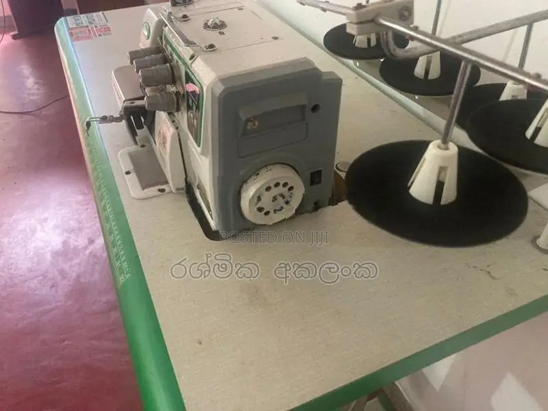 Zoje Overlock Machine