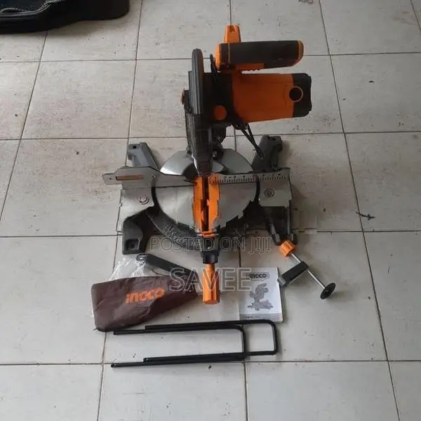 Aluminum Cutting Machine