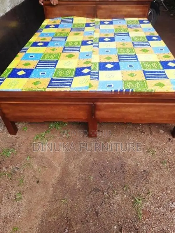 6ft ×5ft Queen Bed