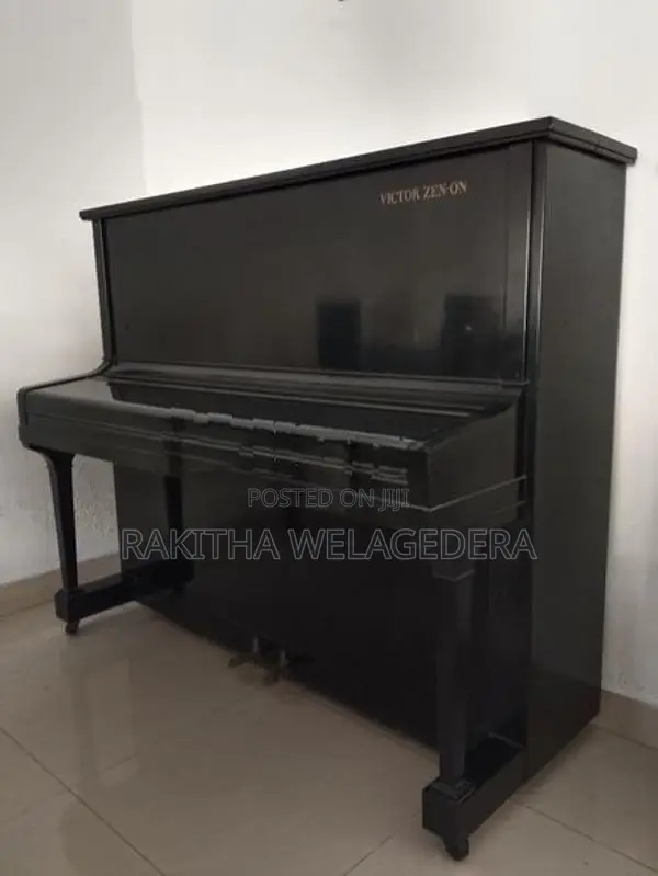 Piano Japan made
