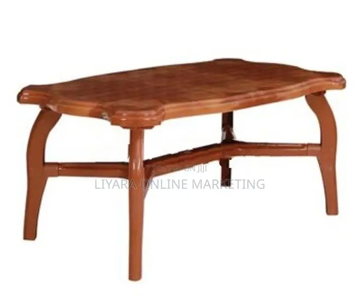 Piyestra Plastic Dining Table
