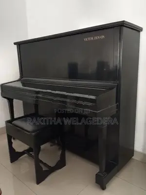 Piano Japan made