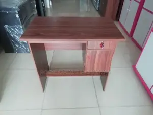 Small Melamine Office Table (Q-1)