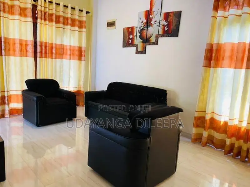 Sofa 10