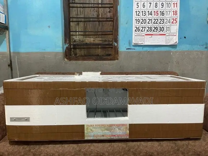 Incubator Machine