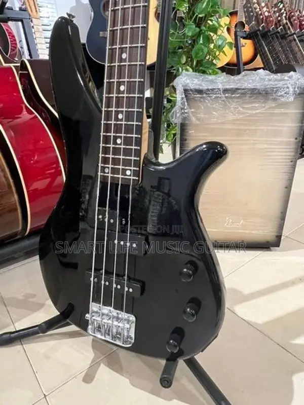 Yamaha Rbx 170 Bass Guitar