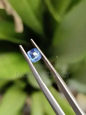 Natural Blue Sapphire – 1.04 ct ස්වාභාවික නිල් නිල්මැණික