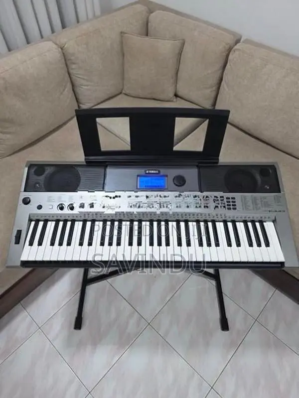 Yamaha PSR-E443