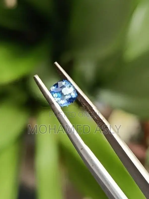 Natural Blue Sapphire – 1.04 ct ස්වාභාවික නිල් නිල්මැණික