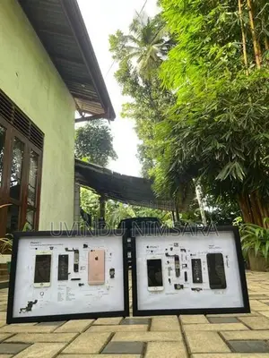 iPhone wall art