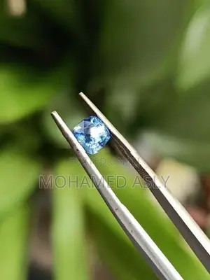 Natural Blue Sapphire – 1.04 ct ස්වාභාවික නිල් නිල්මැණික