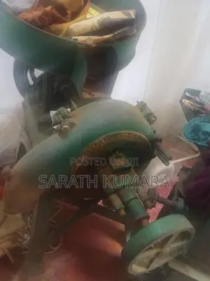 Spicy grinding machine