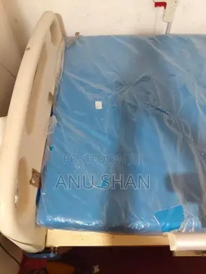 கட்டில் மெத்தை கட்டிலுடன்