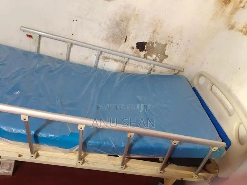 கட்டில் மெத்தை கட்டிலுடன்