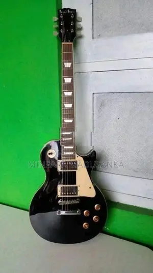 Photo Genic Les Paul-Style Electric Guitar