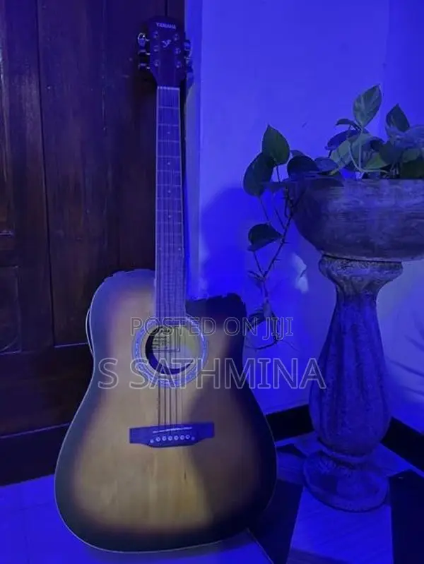 Yamaha Guitar