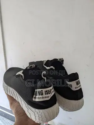 Casual Shoes