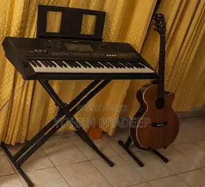 Yamaha PSR E463