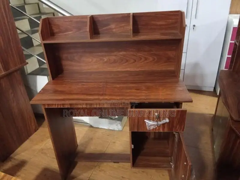 Study Table (Q-33)