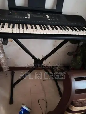 PSR E343 Keyboard