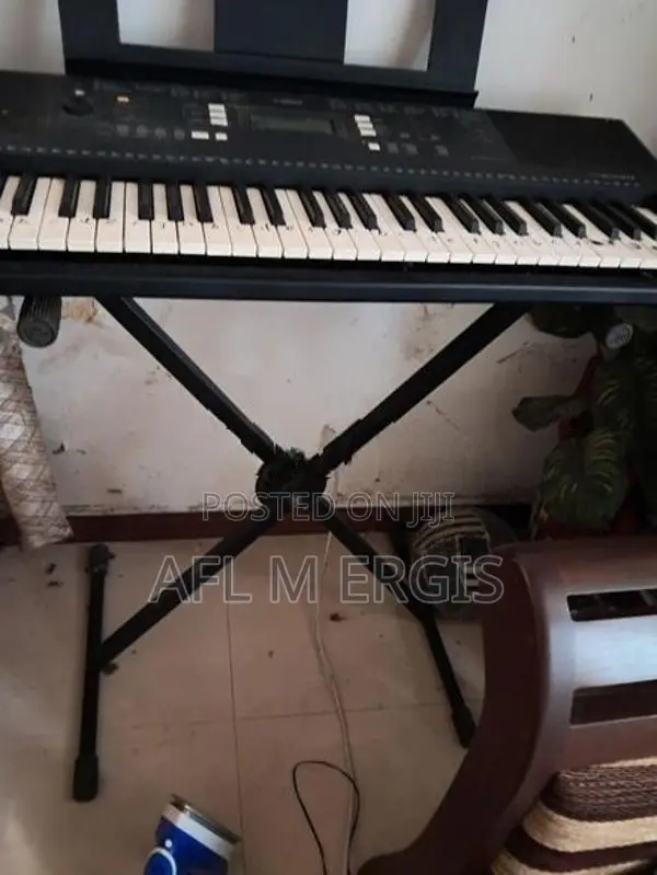 PSR E343 Keyboard